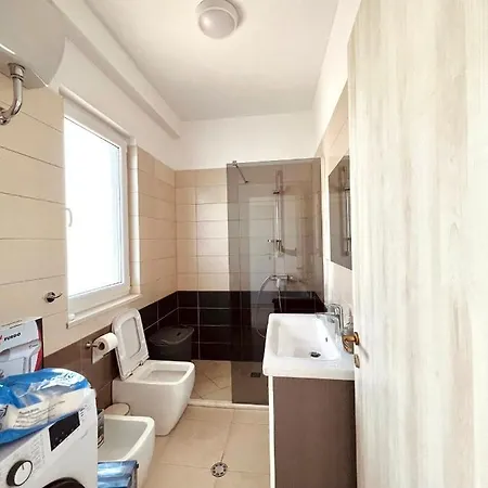 Апартаменты Pine Breeze Gjiri I Lalezit